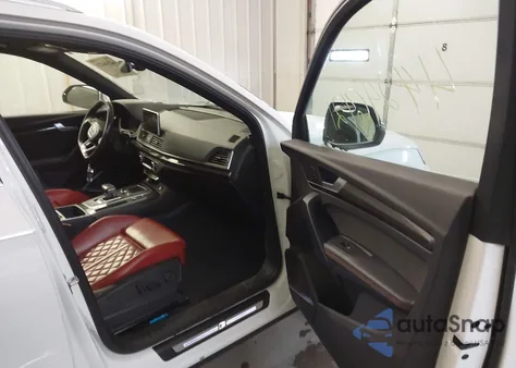 2018 Audi Sq5 3.0T Premium Plus z USA, uszkodzony, nr VIN WA1C4AFY0J2139307